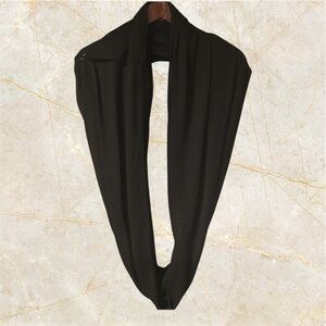 Leachco Black Nursing Infinity Scarf/Shawl
